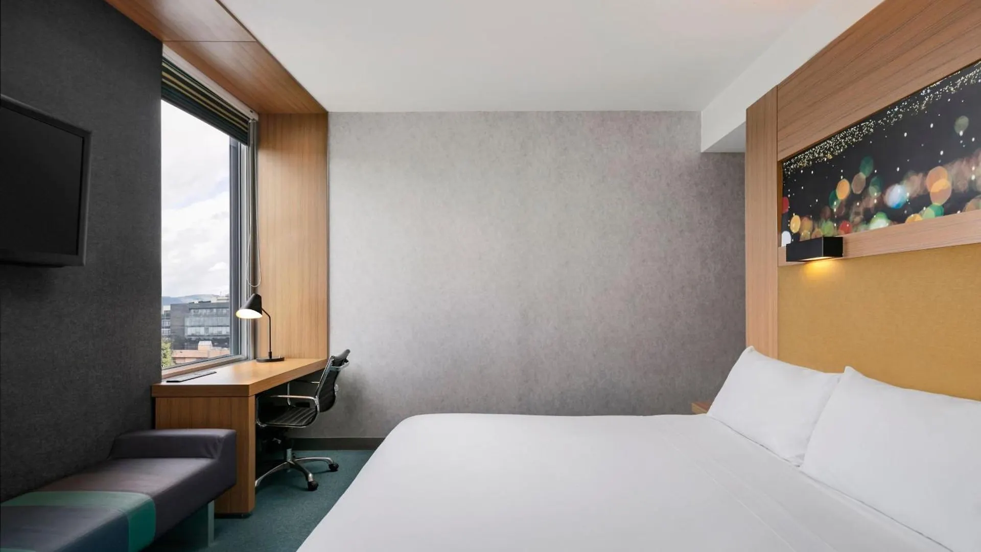 Aloft Bogota Airport Otel
